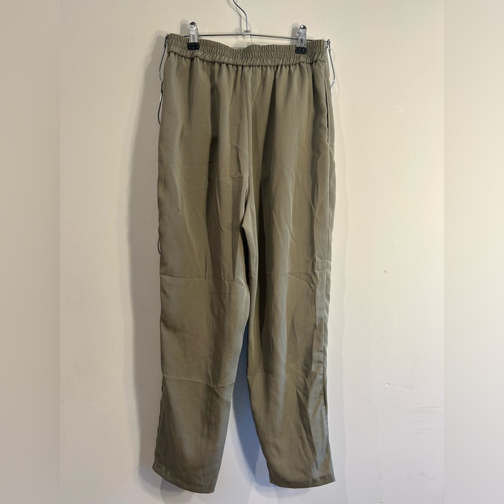 Zara Army Green Slack Cropped Pants, Size S